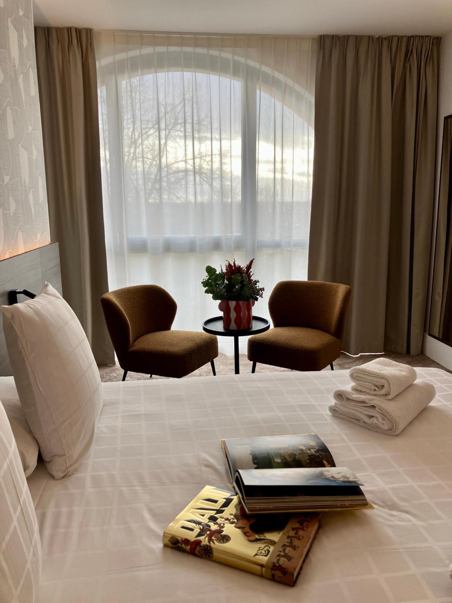 Dali Hotel Montauban Kültér fotó